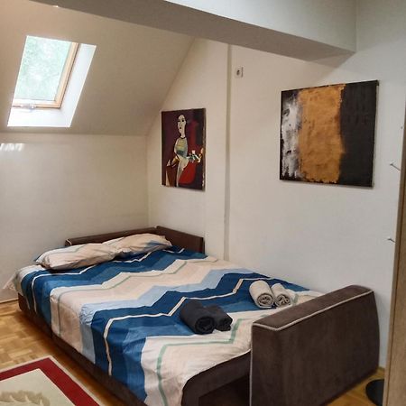 East Gate Apartment Studio سكوبجي المظهر الخارجي الصورة