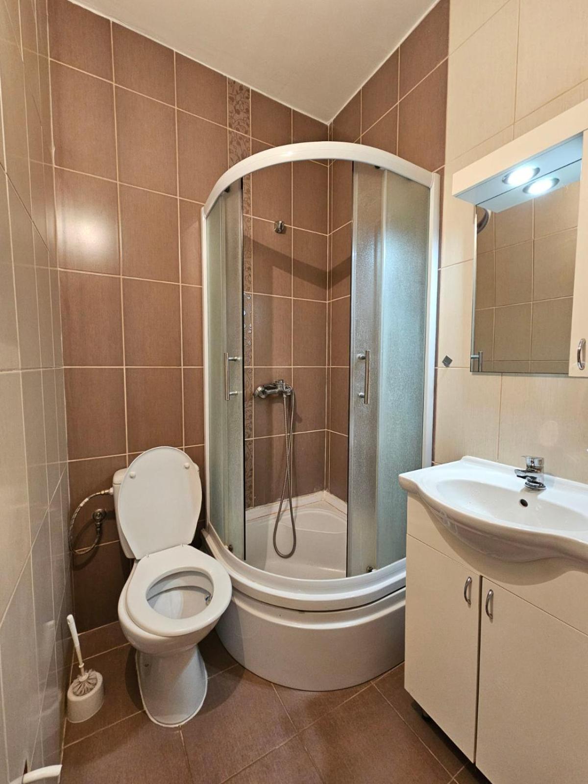 East Gate Apartment Studio سكوبجي المظهر الخارجي الصورة